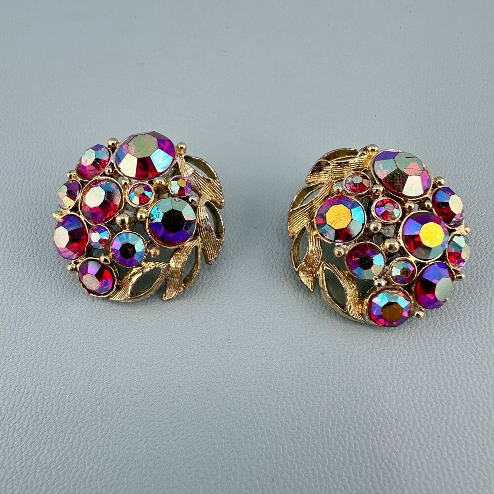 Vintage Kramer Rhinestone Earrings Pink Aurora Borealis Gold Tone Clip On Signed - Picture 4 of 10